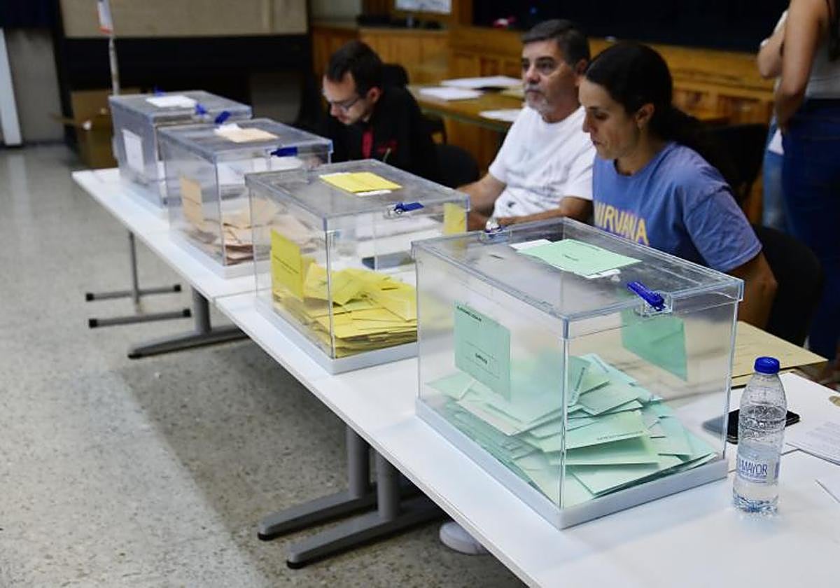 Imagen de archivo de un colegio electoral en Gran Canaria.