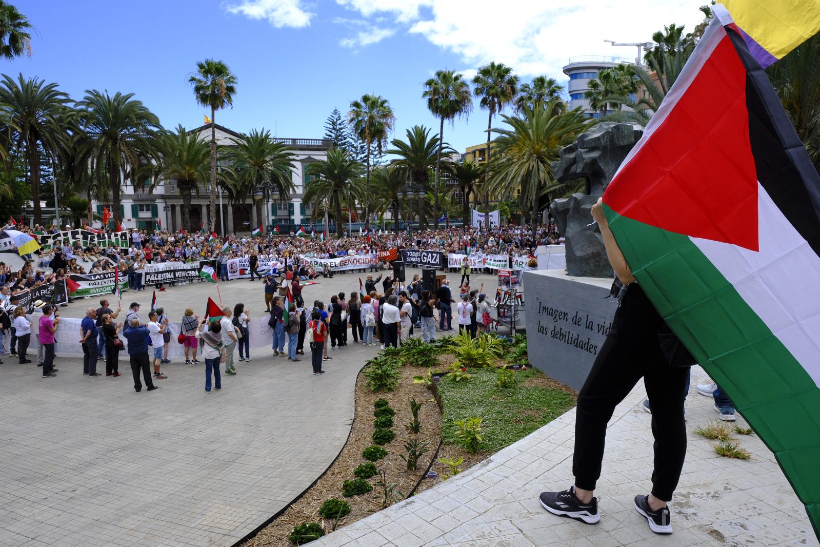 La manifestación a favor de Palestina en Las Palmas de Gran Canaria, en imágenes