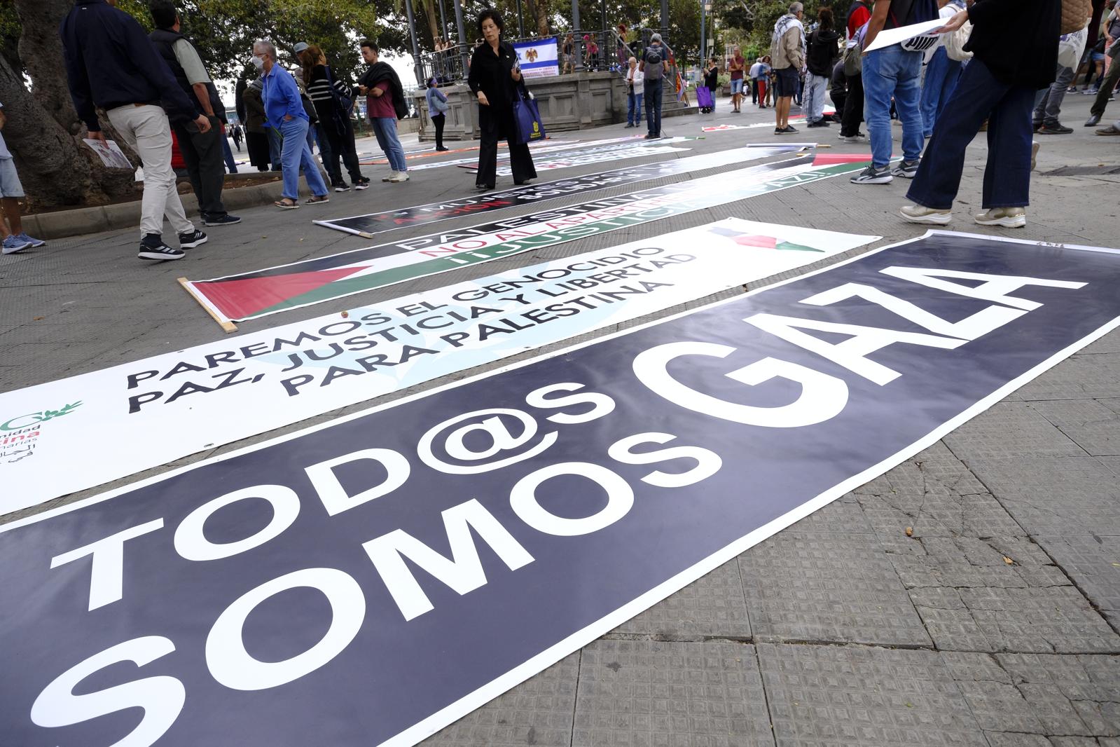 La manifestación a favor de Palestina en Las Palmas de Gran Canaria, en imágenes
