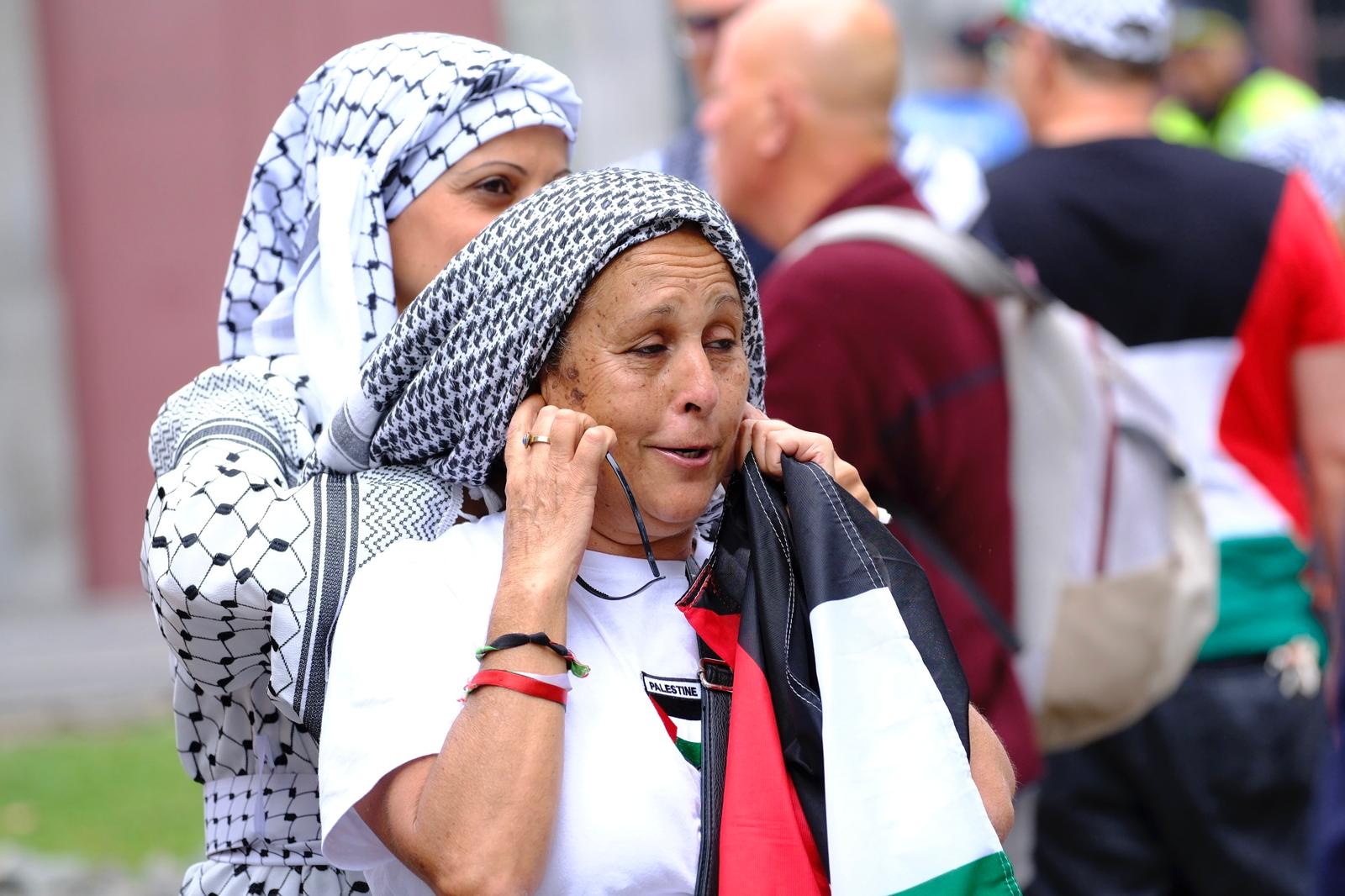 La manifestación a favor de Palestina en Las Palmas de Gran Canaria, en imágenes