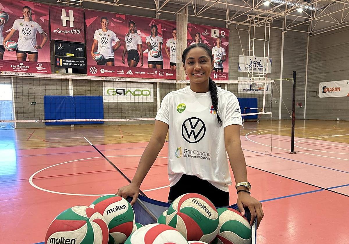 Dayana Segovia ya luce sus nuevos colores.
