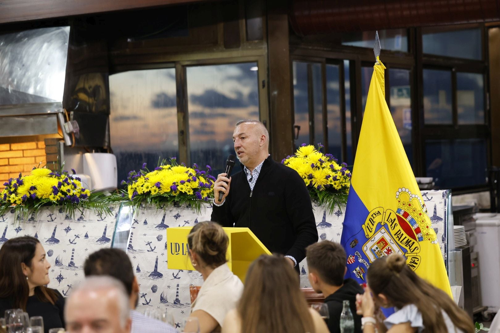 Cena de despedida de temporada de la UD en La Marinera