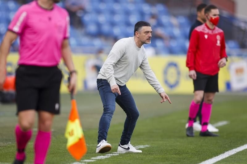 Pimienta debutó al frente de la UD en un partido ante la Real Sociedad B en el Gran Canaria (30/01/2022) que terminó sin goles (0-0).