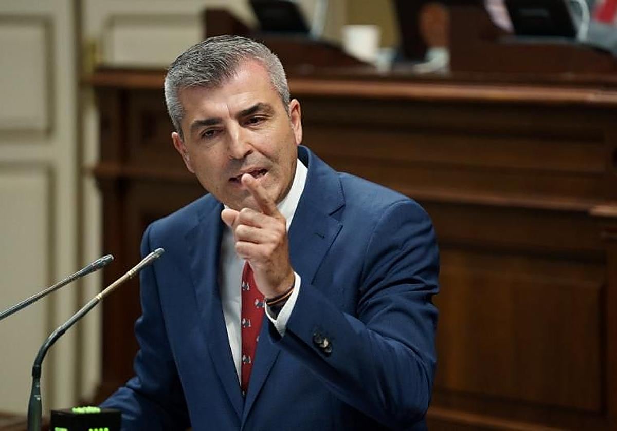 El consejero de Economía, Industria, Comercio y Autónomos canario, Manuel Domínguez, en imagen de archivo.