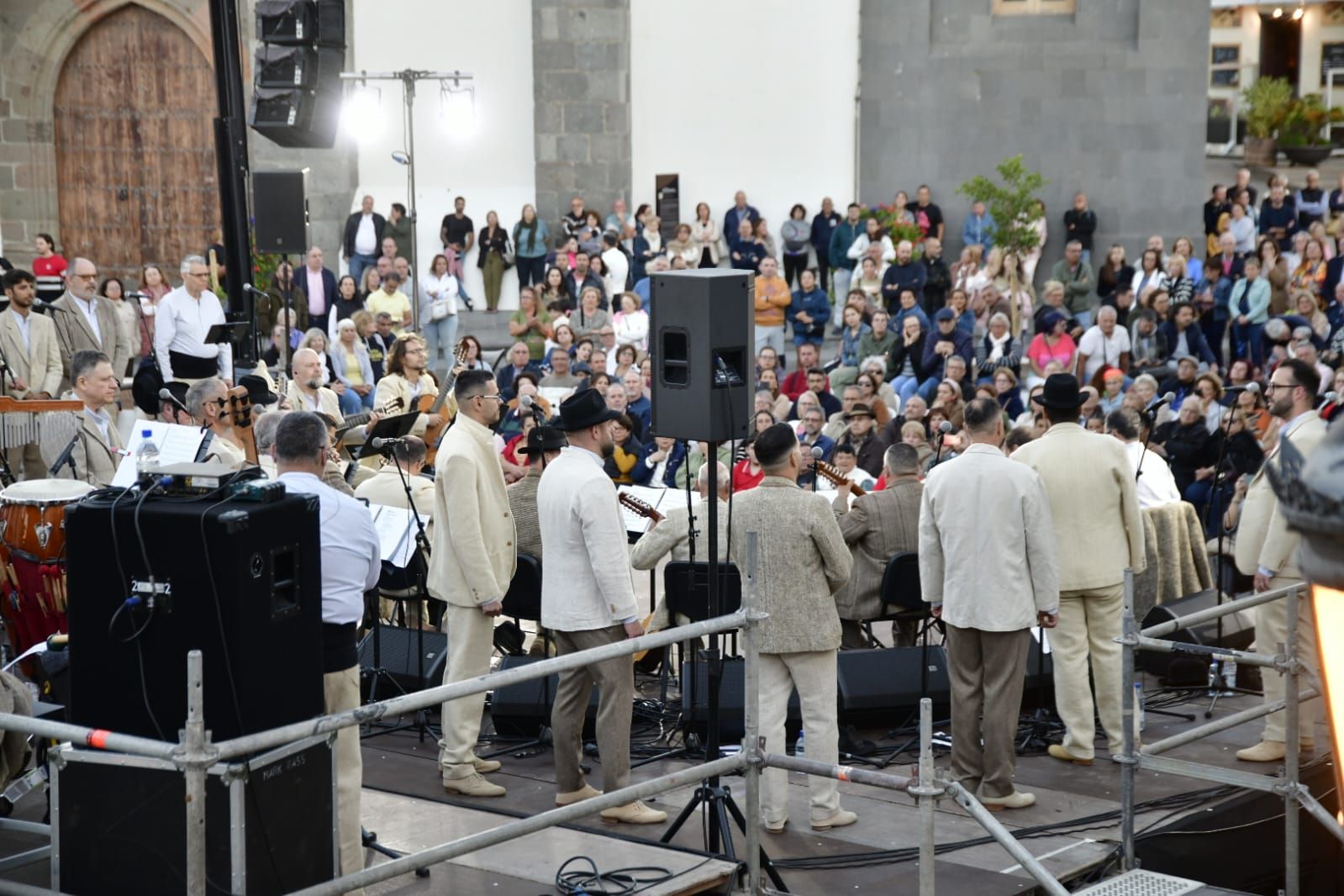 Los Gofiones celebran el Día de Canarias en Telde