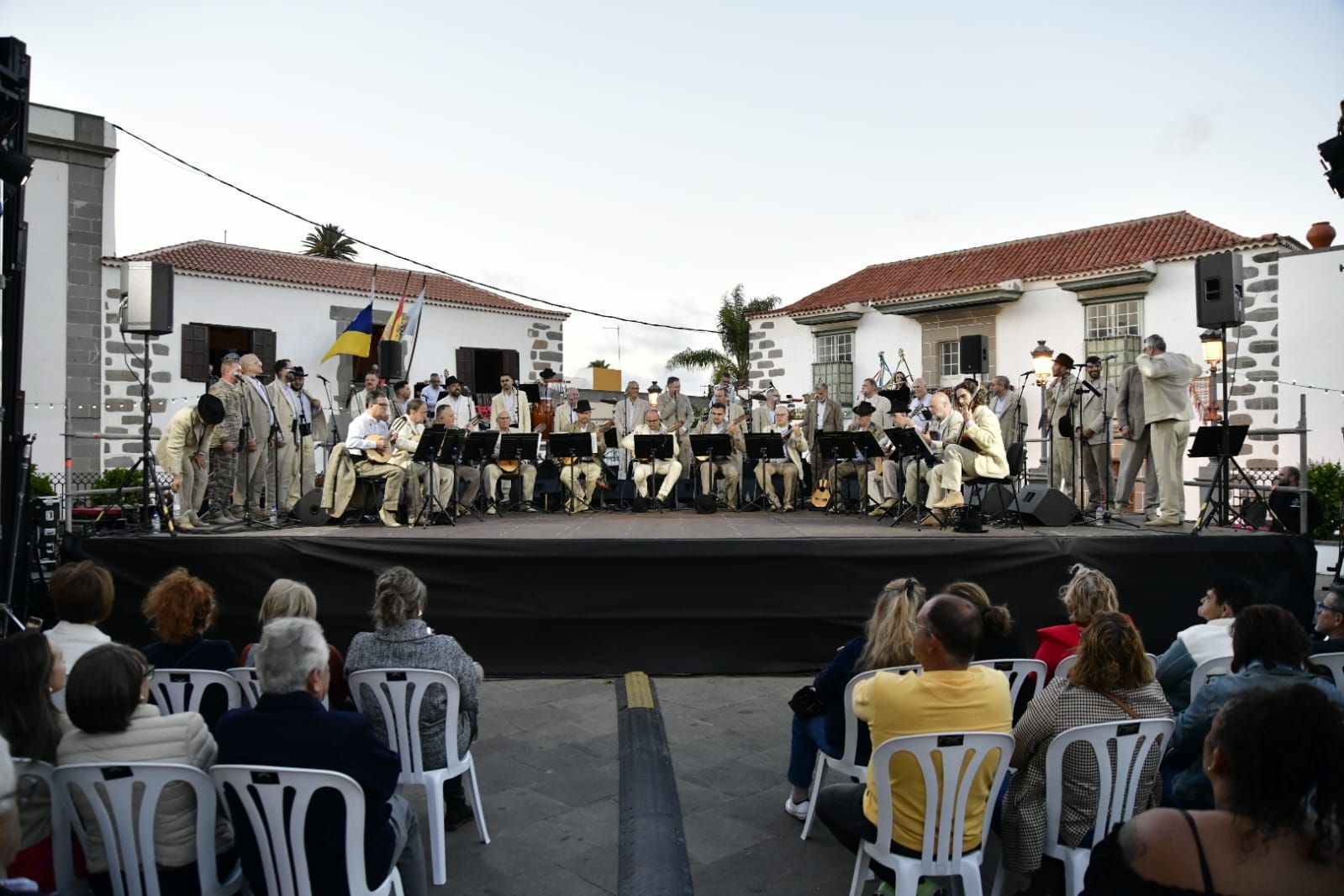 Los Gofiones celebran el Día de Canarias en Telde