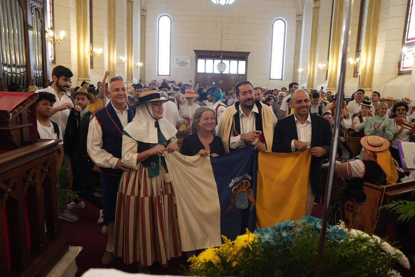 La romería por el Día de Canarias en Madrid, en imágenes
