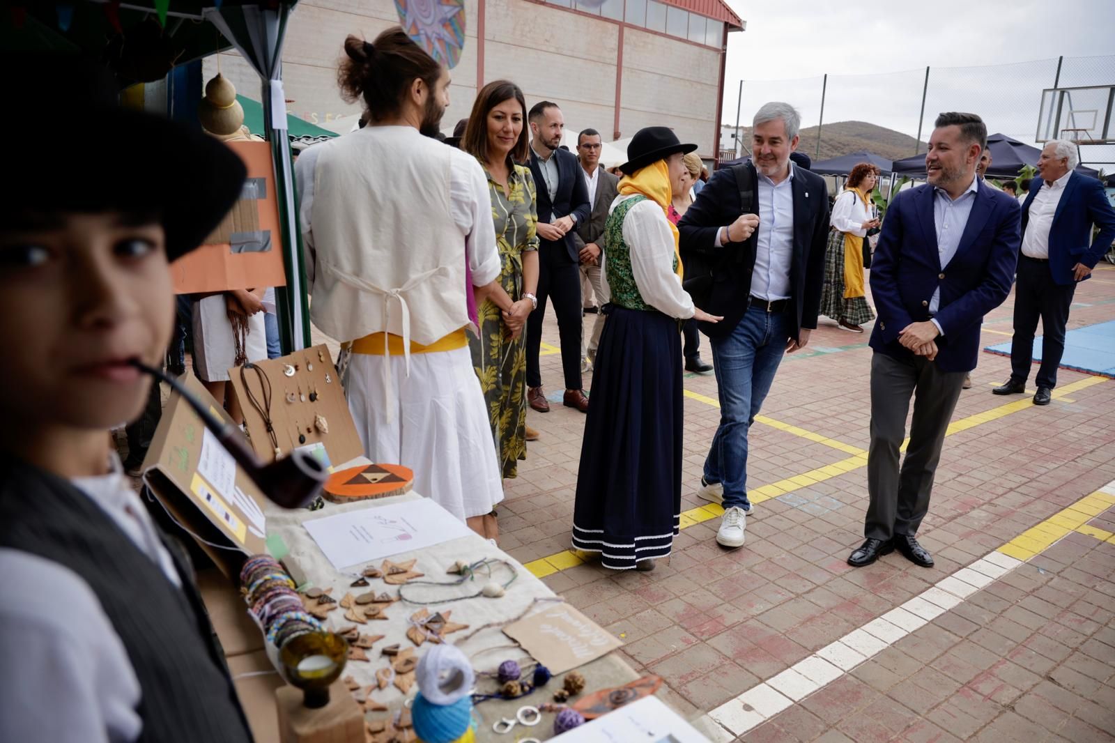 La visita de Clavijo al instituto de Enseñanza Secundaria Roque Amagro, en imágenes