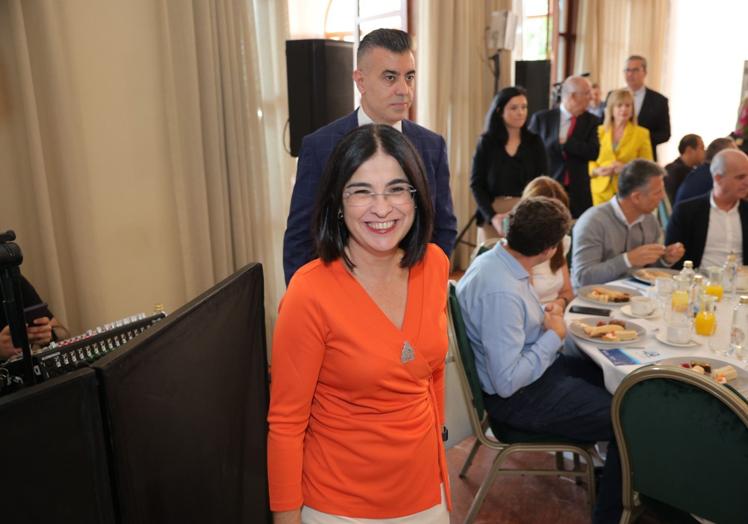 Carolina Darias y Nader Antar.