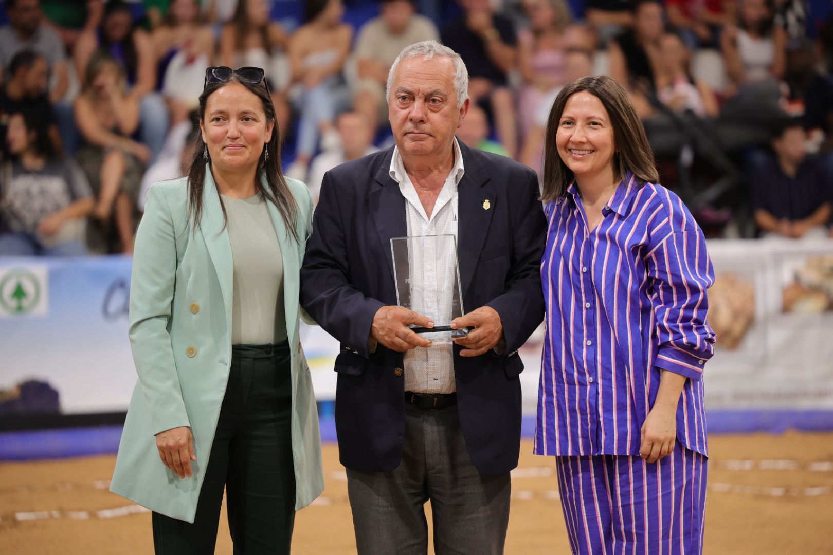 Las imágenes de la gran fiesta de la Luchada Institucional en Vecindario