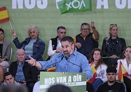 El presidente de Vox, Santiago Abascal, en el mitín de campaña en la capital grancanaria.