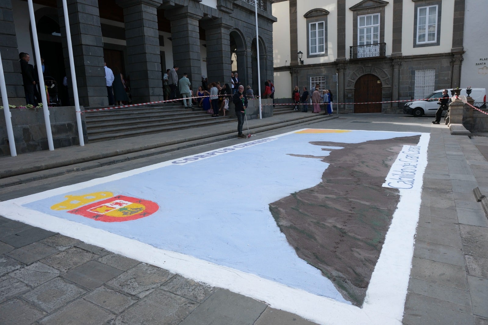Flores, pasión y serrín en Vegueta