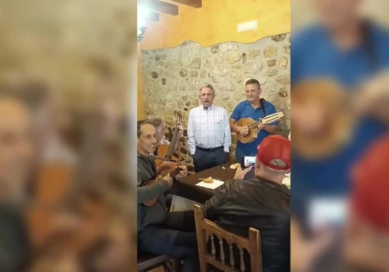 Miguel Ángel Revilla felicita el Día de Canarias cantando