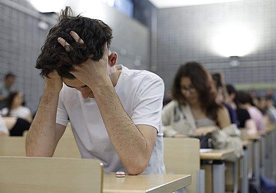 Los estudiantes encaran el comienzo de la EBAU en Canarias