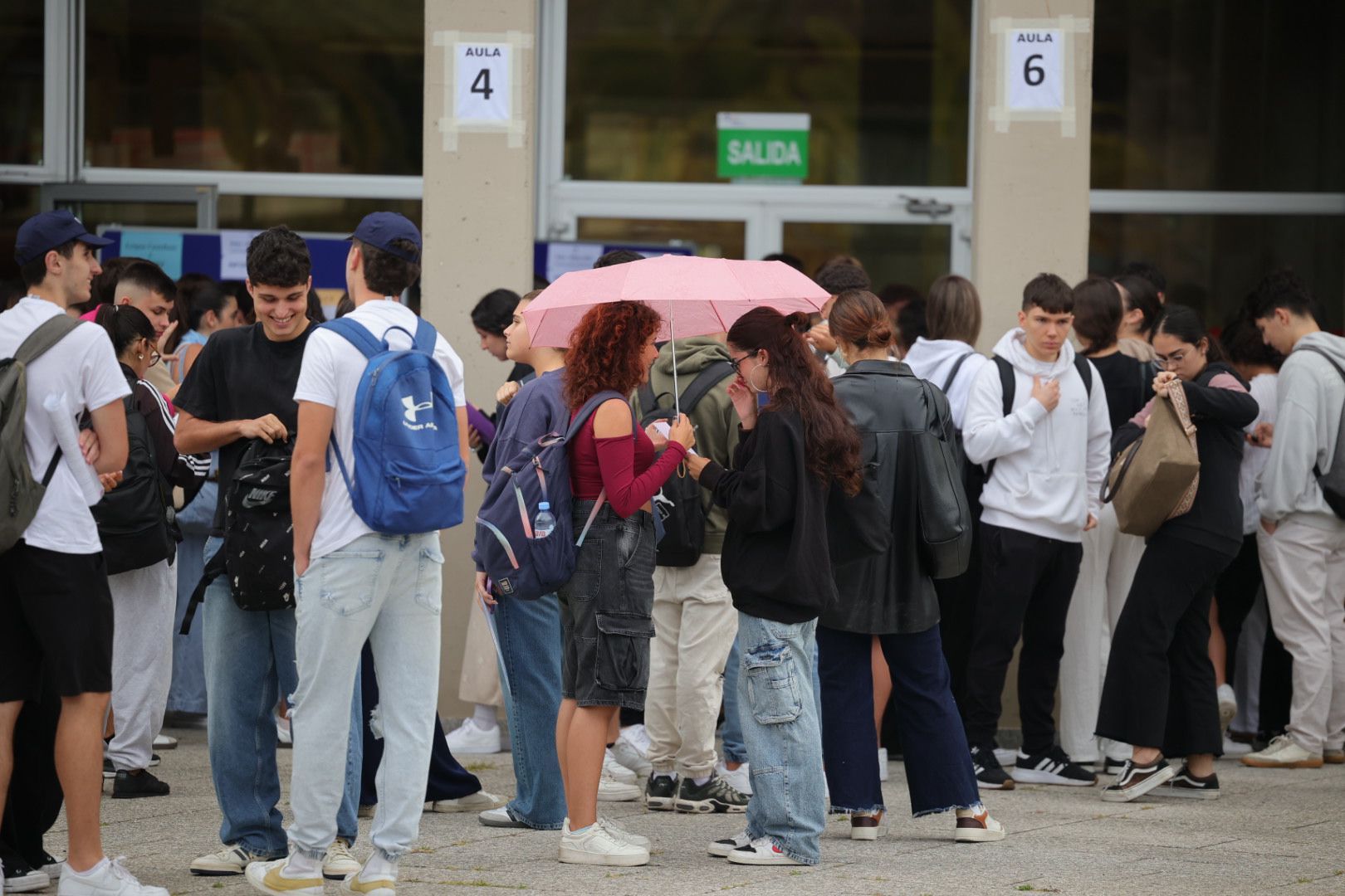 El inicio de las pruebas de la selectividad en Canarias, en imágenes
