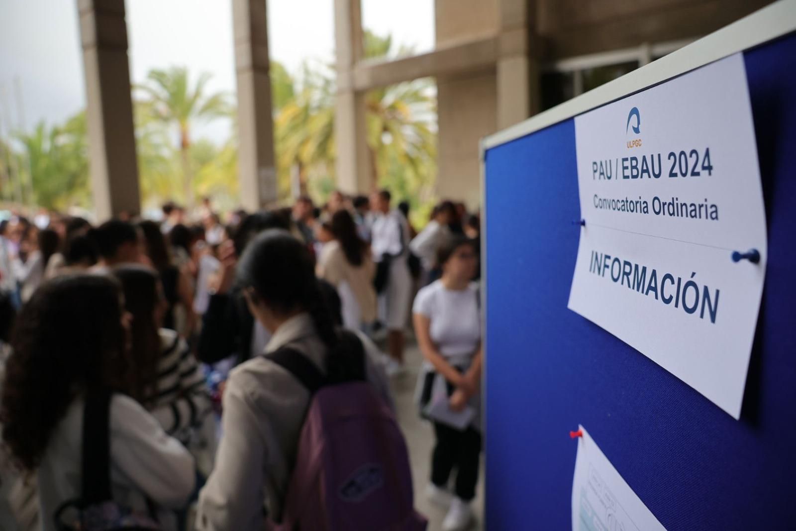 El inicio de las pruebas de la selectividad en Canarias, en imágenes