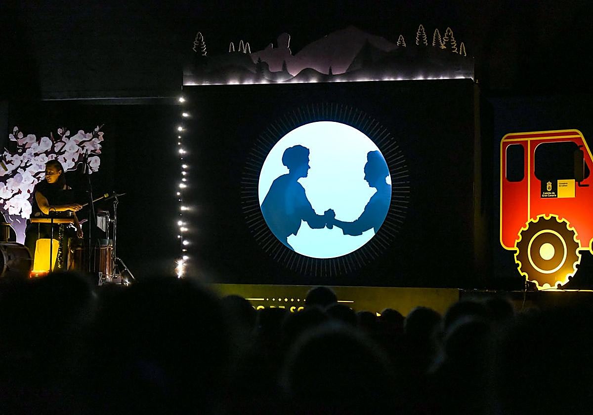 Imagen principal - Teatro de sombras y leyendas canarias para sorprender a los escolares