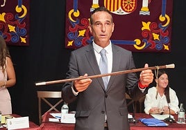 Toma de posesión de Villalba como alcalde, en el verano de 2023.