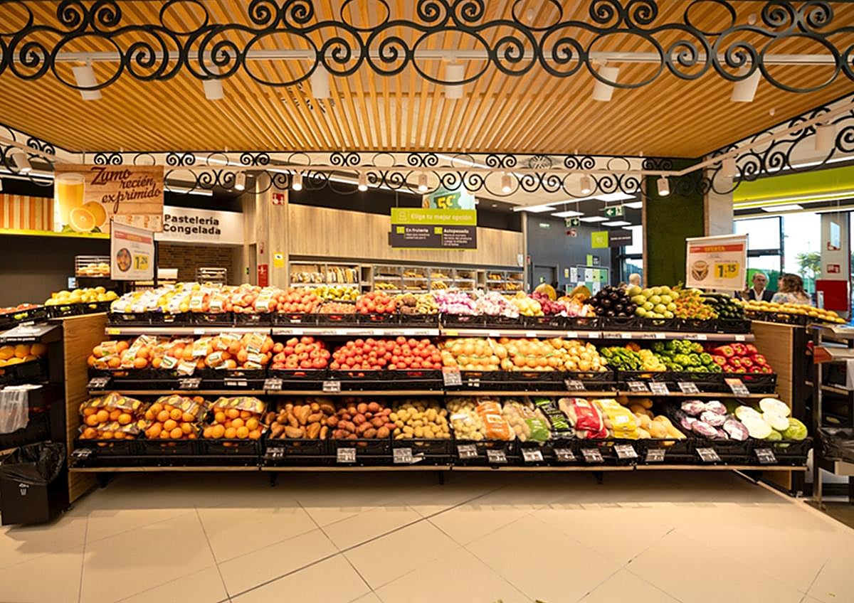 Imagen secundaria 1 - El barrio capitalino de San Francisco de Paula ya cuenta con una tienda SuperDino