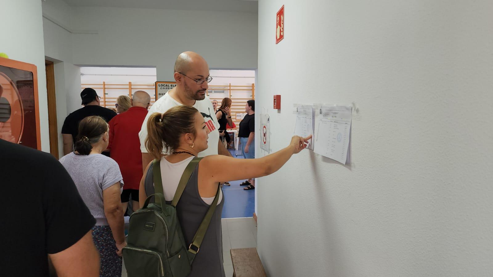 Canarias decide en las urnas su futuro en Europa