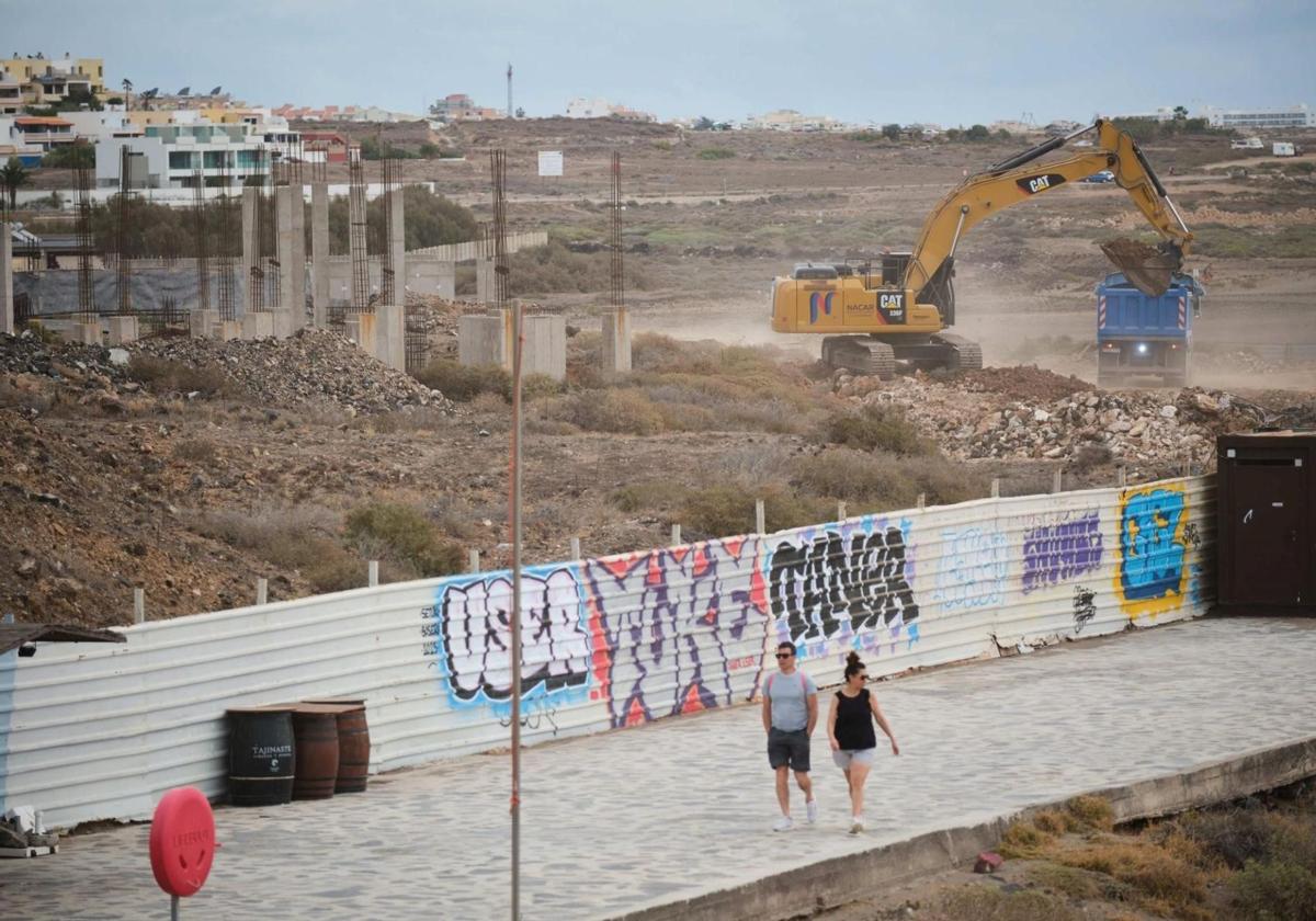 Los ecologistas avisan: se necesita la superficie de 27 Canarias para cubrir la demanda turística actual