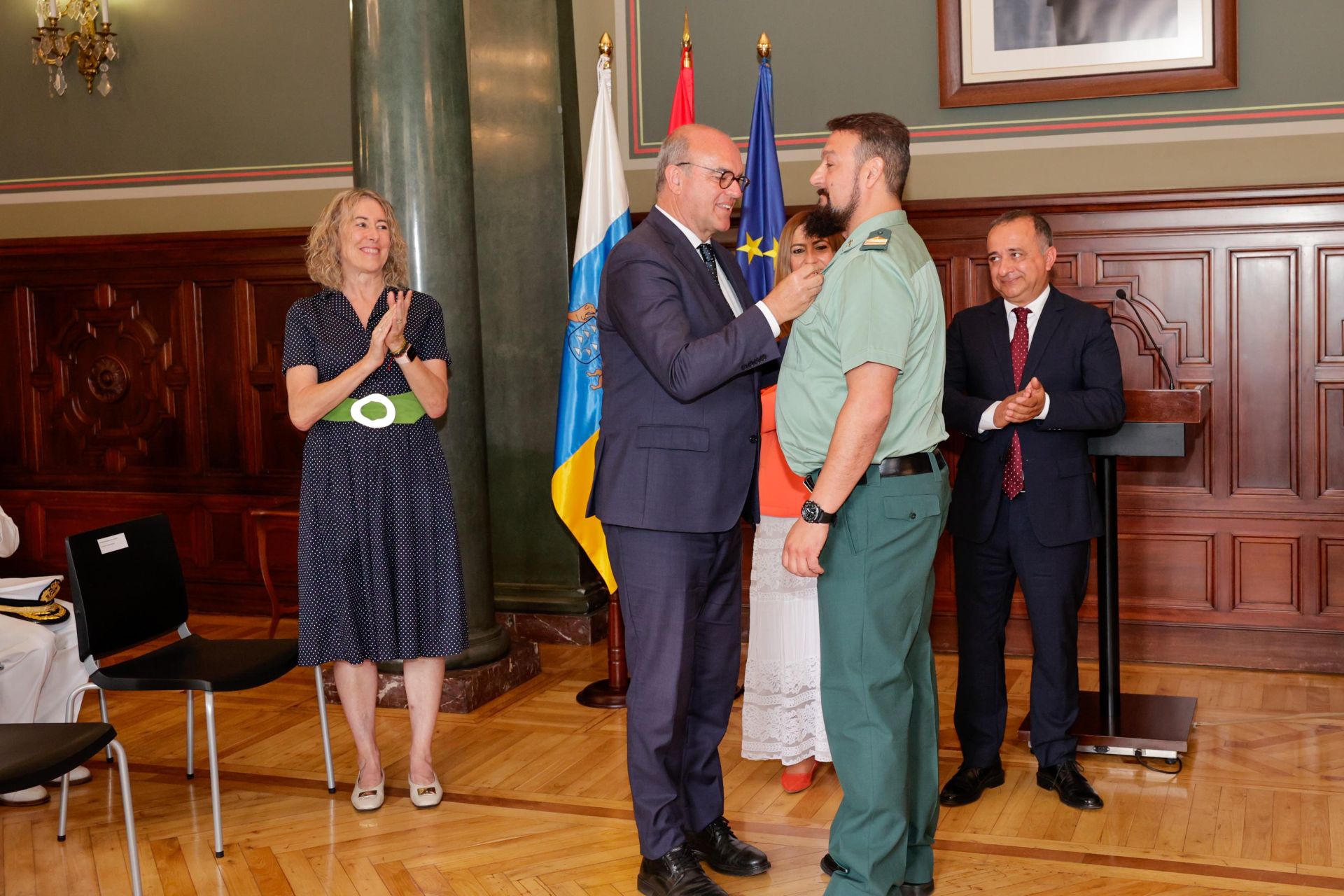 La entrega de medallas al mérito a Protección Civil, en imágenes