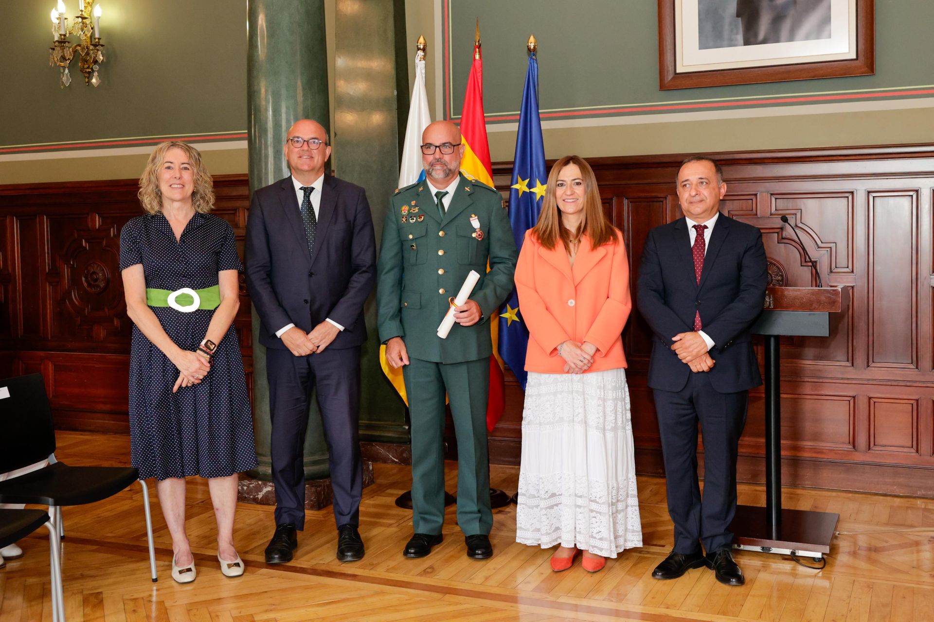 La entrega de medallas al mérito a Protección Civil, en imágenes