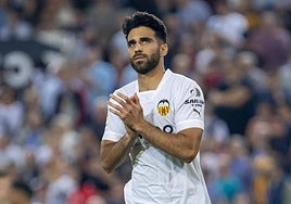 Eray Cömert, con el Valencia.