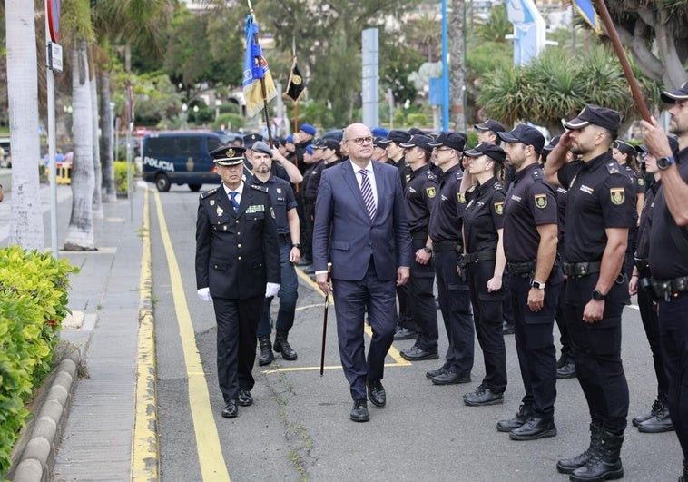 El delegado del Gobierno, Anselmo Pestana, en el acto homenaje.