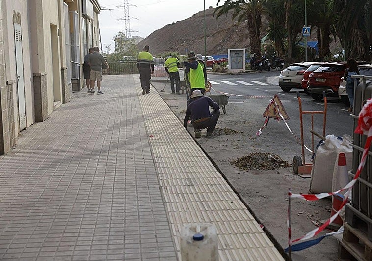 Obras en la Urbanización Reina Mercedes.