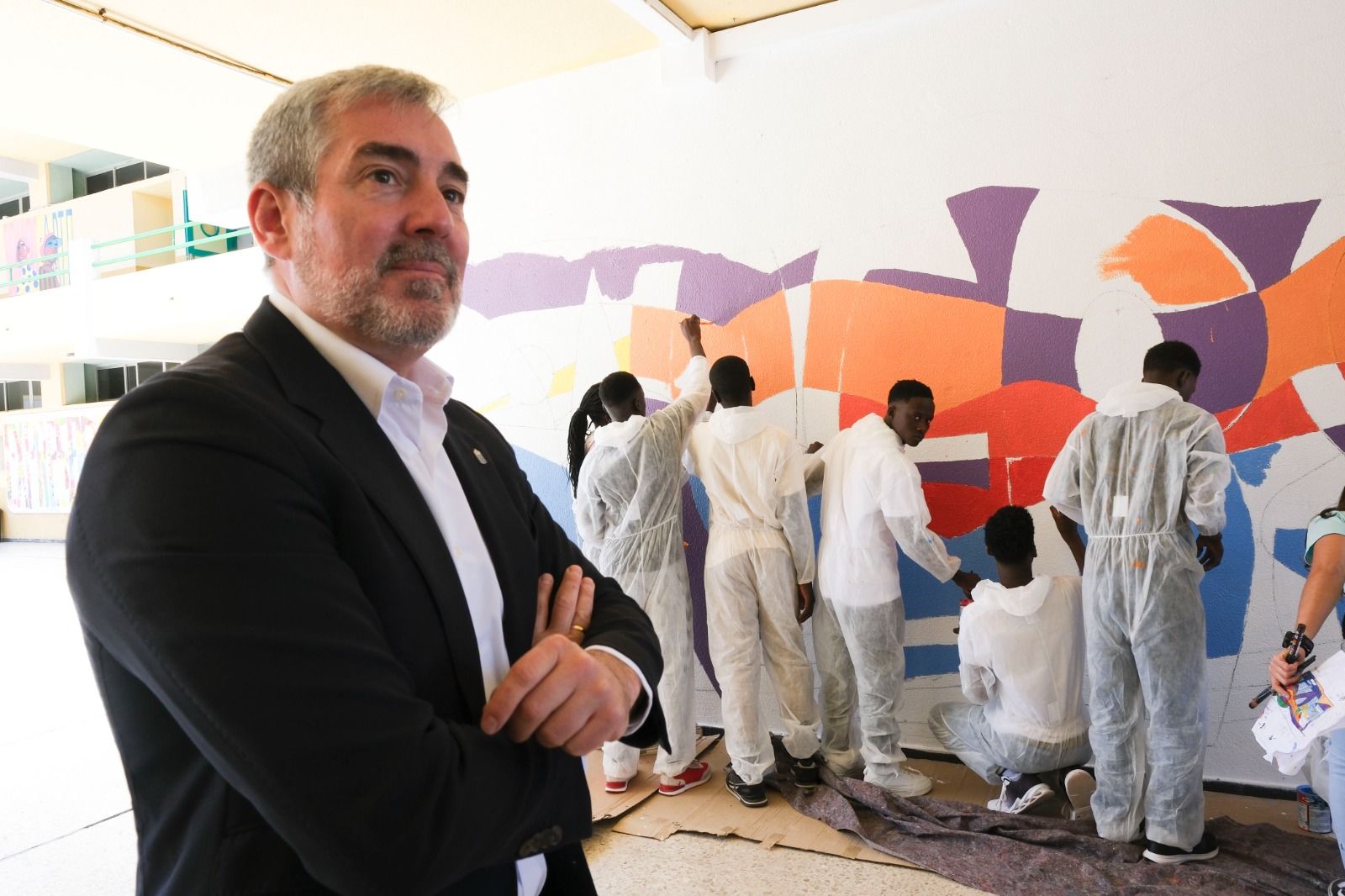 La visita del Clavijo al IES La Isleta, en imágenes
