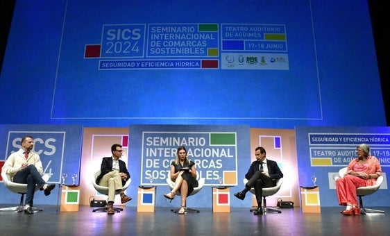 Un momento de la mesa redonda que clausuró el seminario.