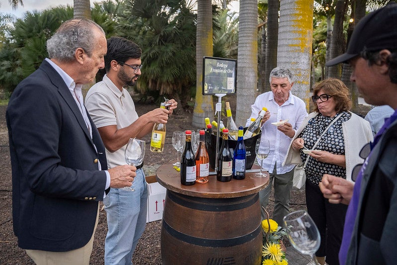 Gran Canaria descorcha su primera botella de vino de la añada de 2023