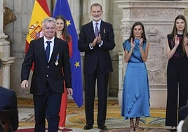 Calixto Herrera, psicopedagogo de Santa María de Guía que trabaja para el área de Salud Escolar de la enseñanza pública en las islas, es uno de los 19 ciudadanos condecorados por el mérito del servicio prestado a a la sociedad.