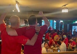 La afición española calienta motores en Alemania.