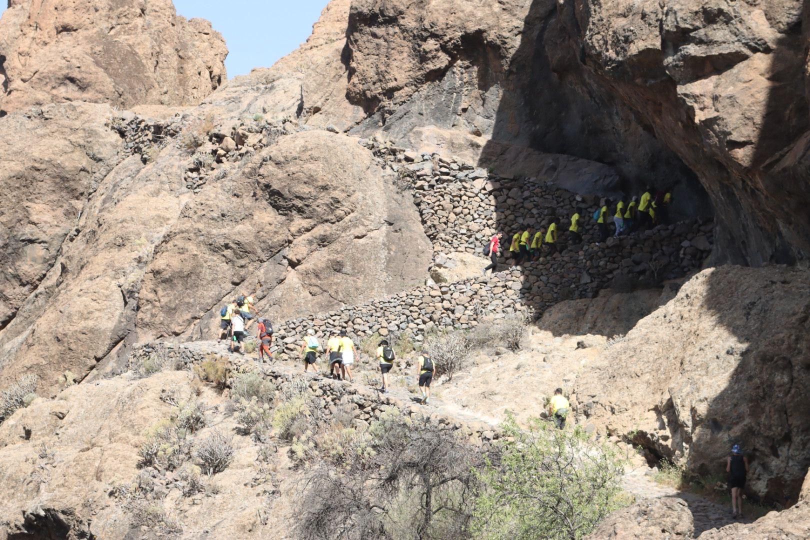 Un centenar de jóvenes caminan por la discapacidad en la octava edición del Camino de Los Valores