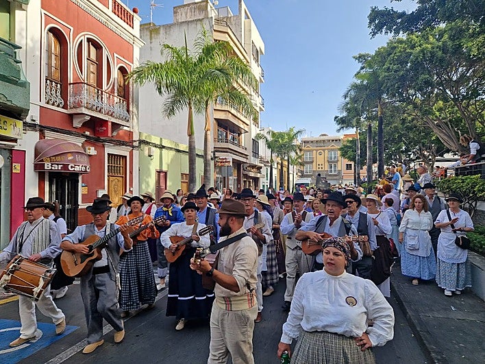 Imagen de la romería de San Juan de Telde.