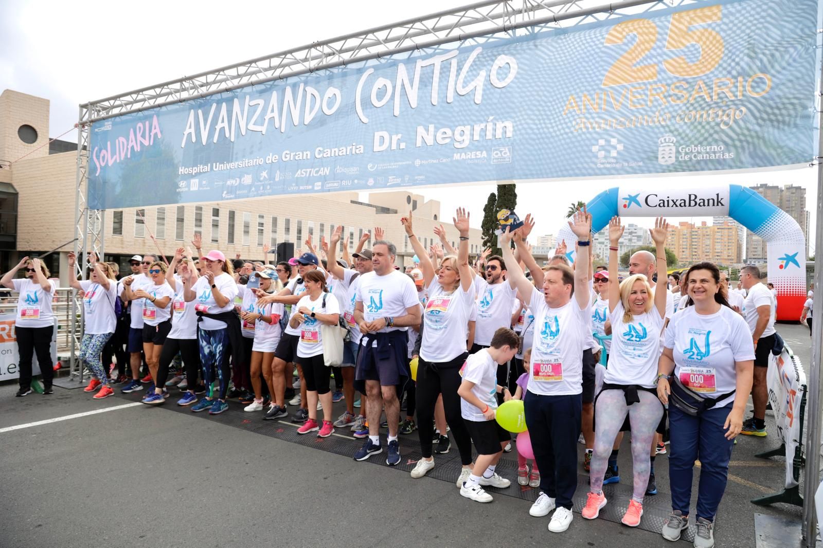 La carrera por el 25 aniversario del Negrín, en imágenes