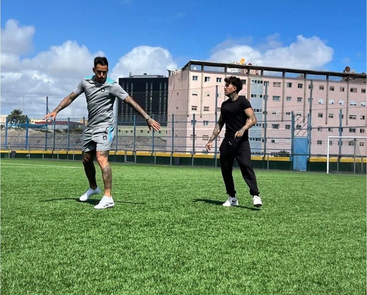 Araujo, en El Pilar entrenándose con su amigo y preparador Víctor Iglesias.