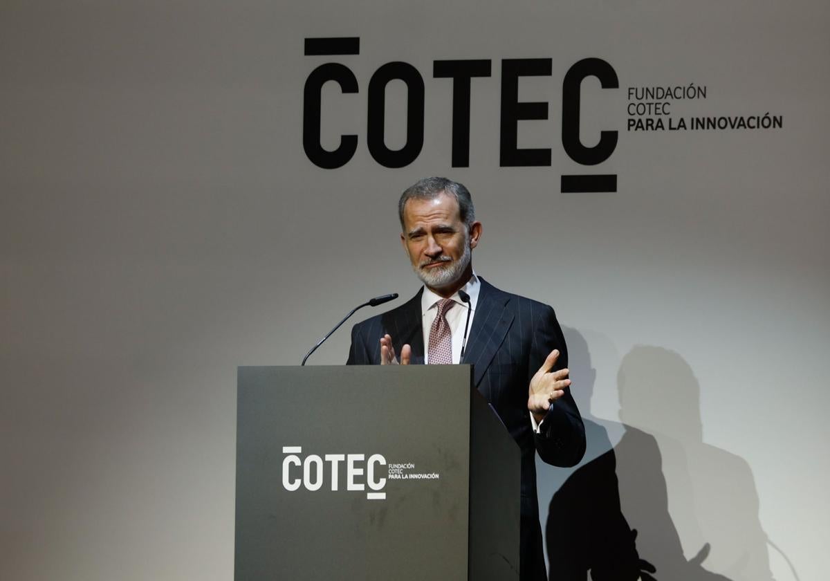 El rey Felipe VI durante el discurso de la gala de Cotec en la que se presentó el Anuario 2024 de esta fundación dedicada a la innovación.