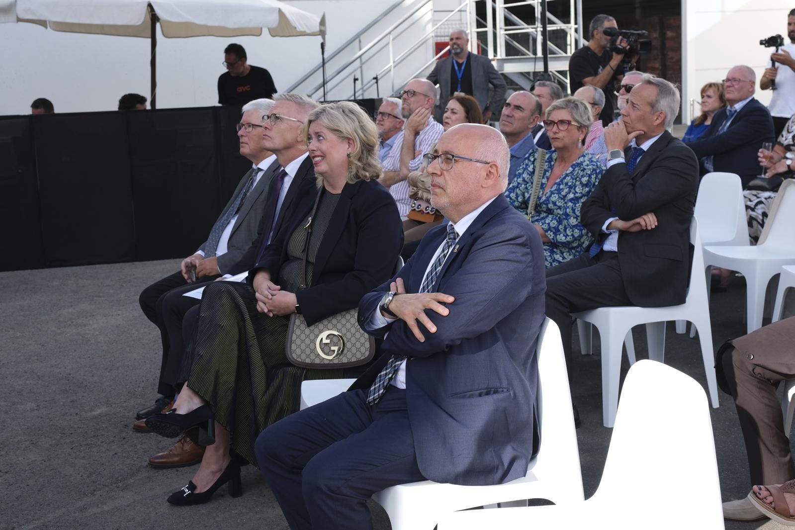 La Luz estrena la primera planta de España para tratar el aceite de pescado
