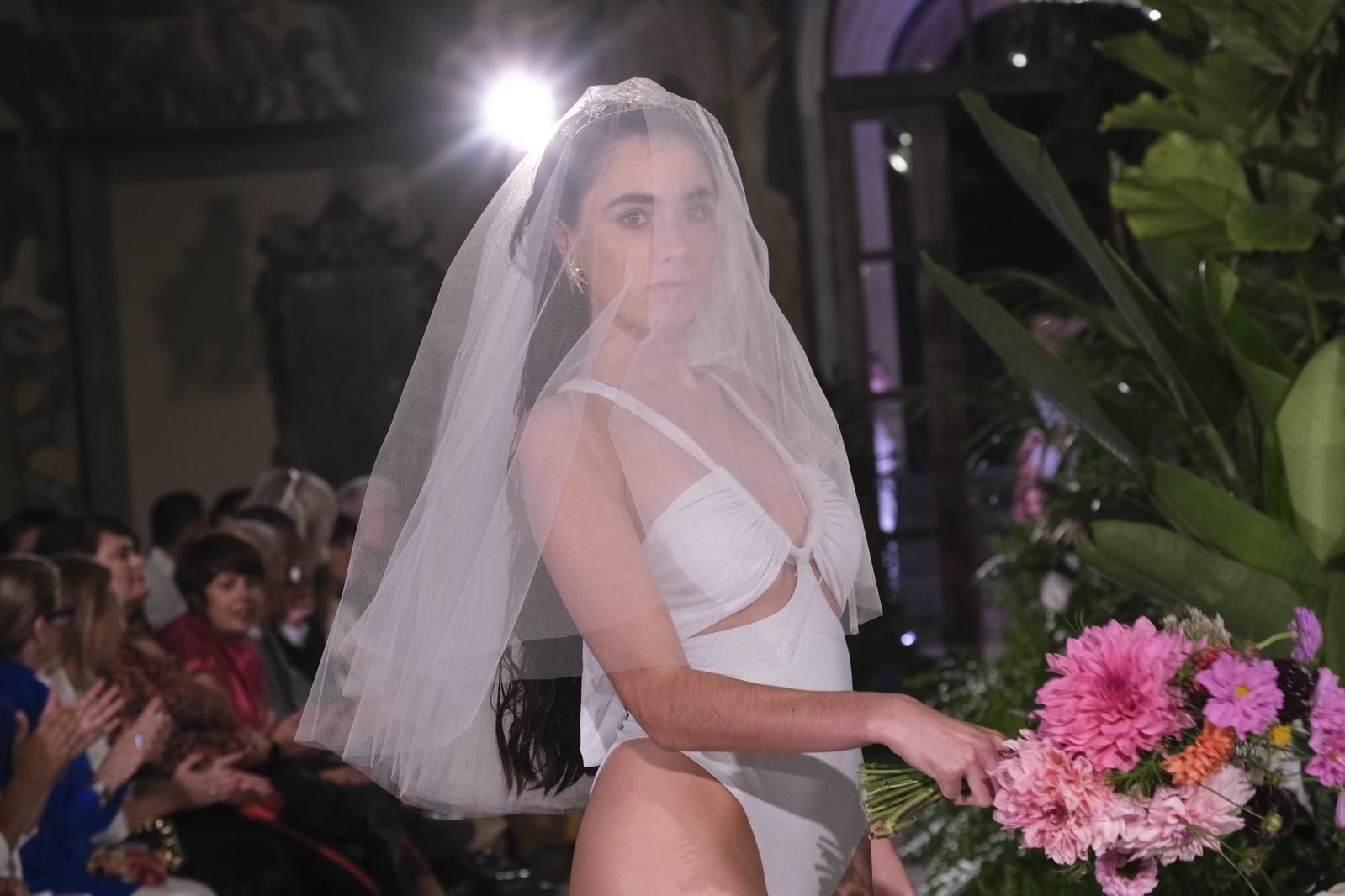 La segunda jornada de la pasarela &#039;Colección Bridal, Gran Canaria Moda Cálida&#039;, en imágenes