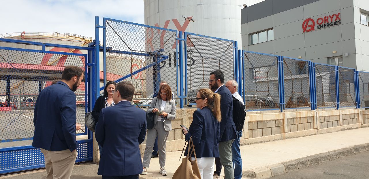 Los portavoces de la Comisión han podido visitar la Zona Franca de Gran Canaria, así como las empresas Oryx y Amspec, que operan en la Zona Franca.