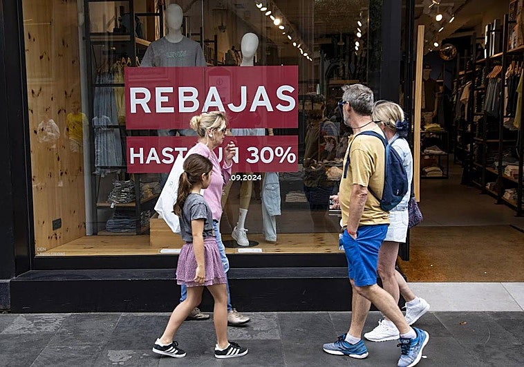 Comercio en la Avenida José Mesa y López en la capital grancanaria.