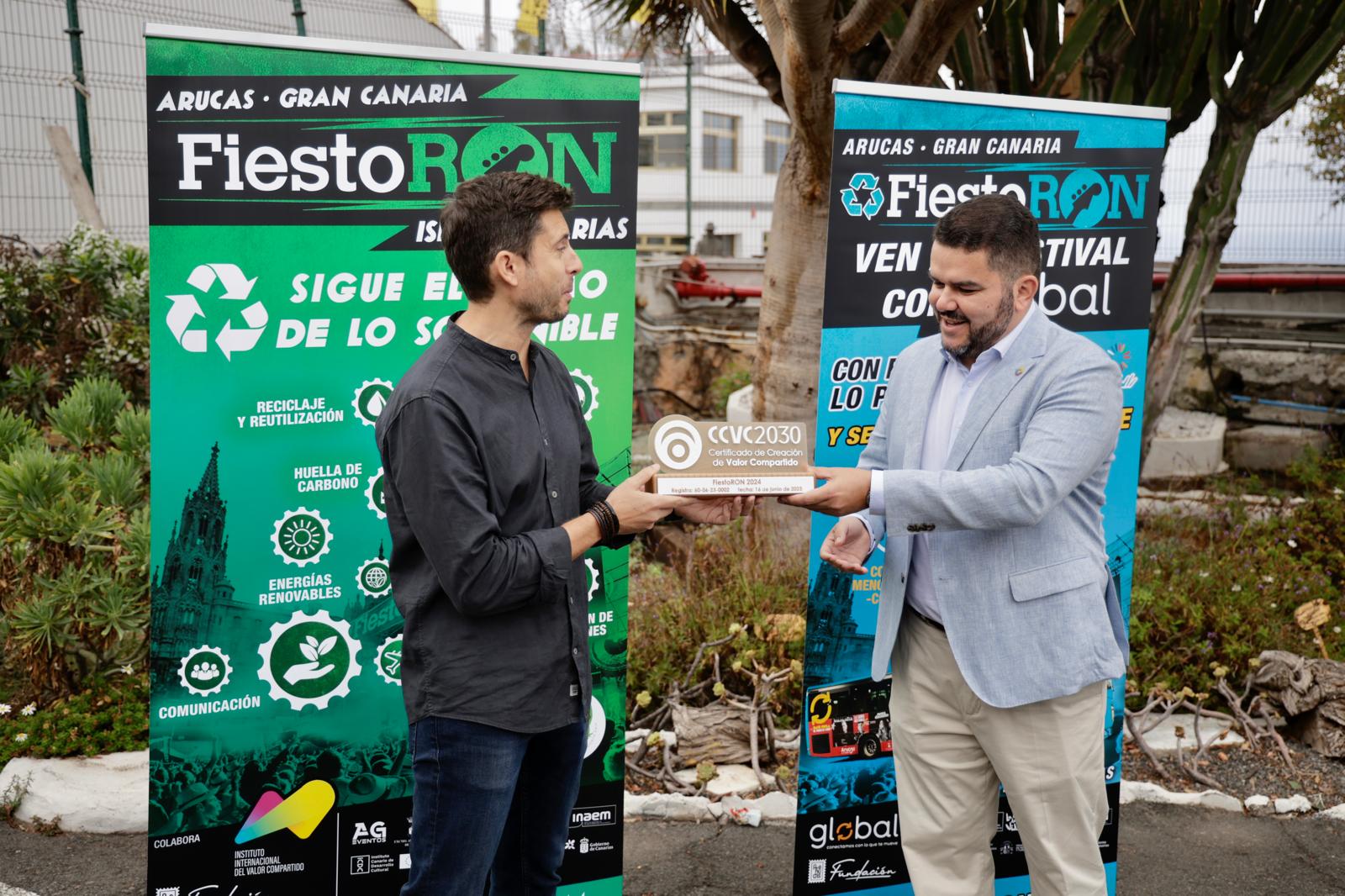 La presentación del cartel del FiestoRon, en imágenes