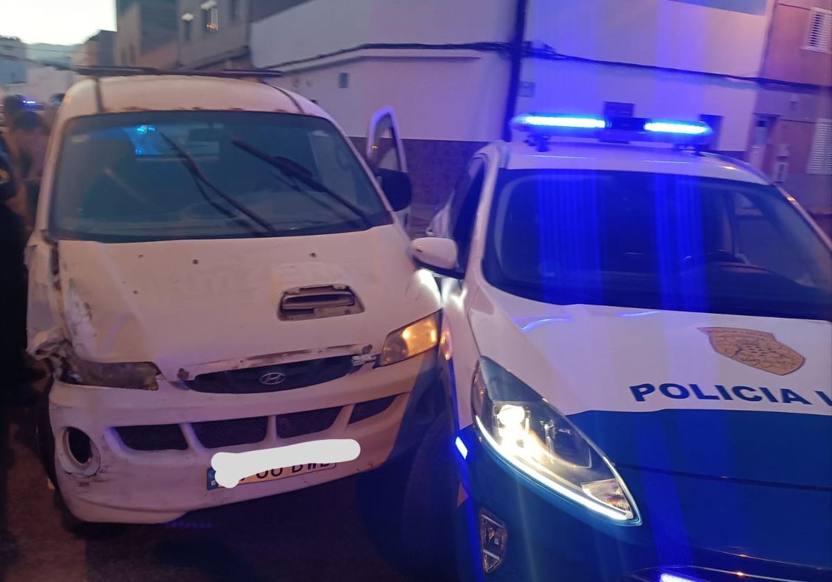 Detenido tras colisionar con varios vehículos y herir a cinco agentes en una alocada huida hasta Sardina del Sur