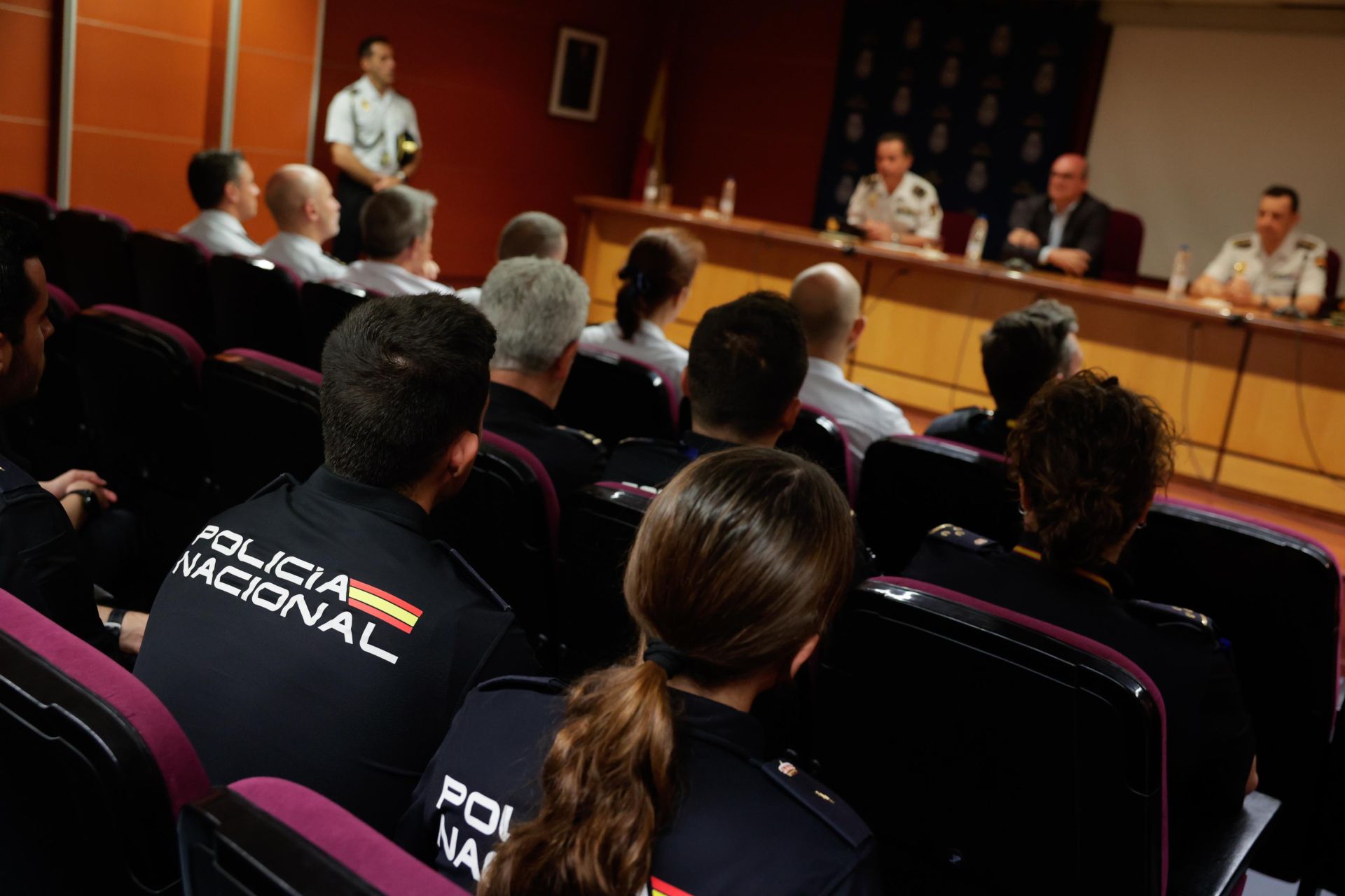 La presentación de los nuevos agentes en prácticas, en imágenes