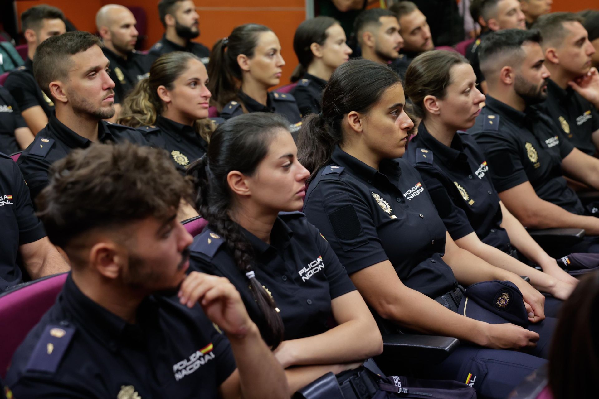 La presentación de los nuevos agentes en prácticas, en imágenes