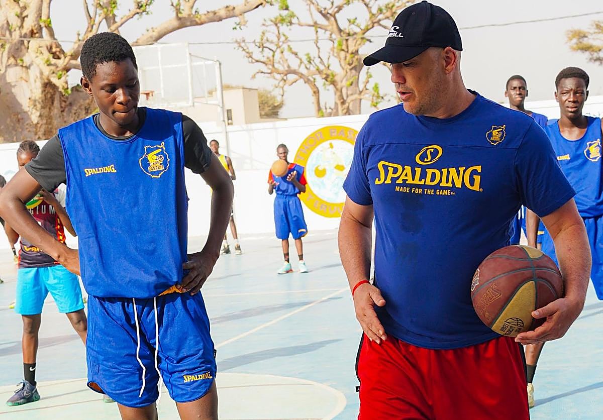 Imagen secundaria 1 - El Gran Canaria alcanza un acuerdo de colaboración con la Nianing Basket Club Academy