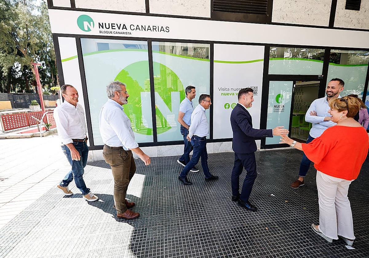 Imagen de algunos de los alcaldes críticos de NC.